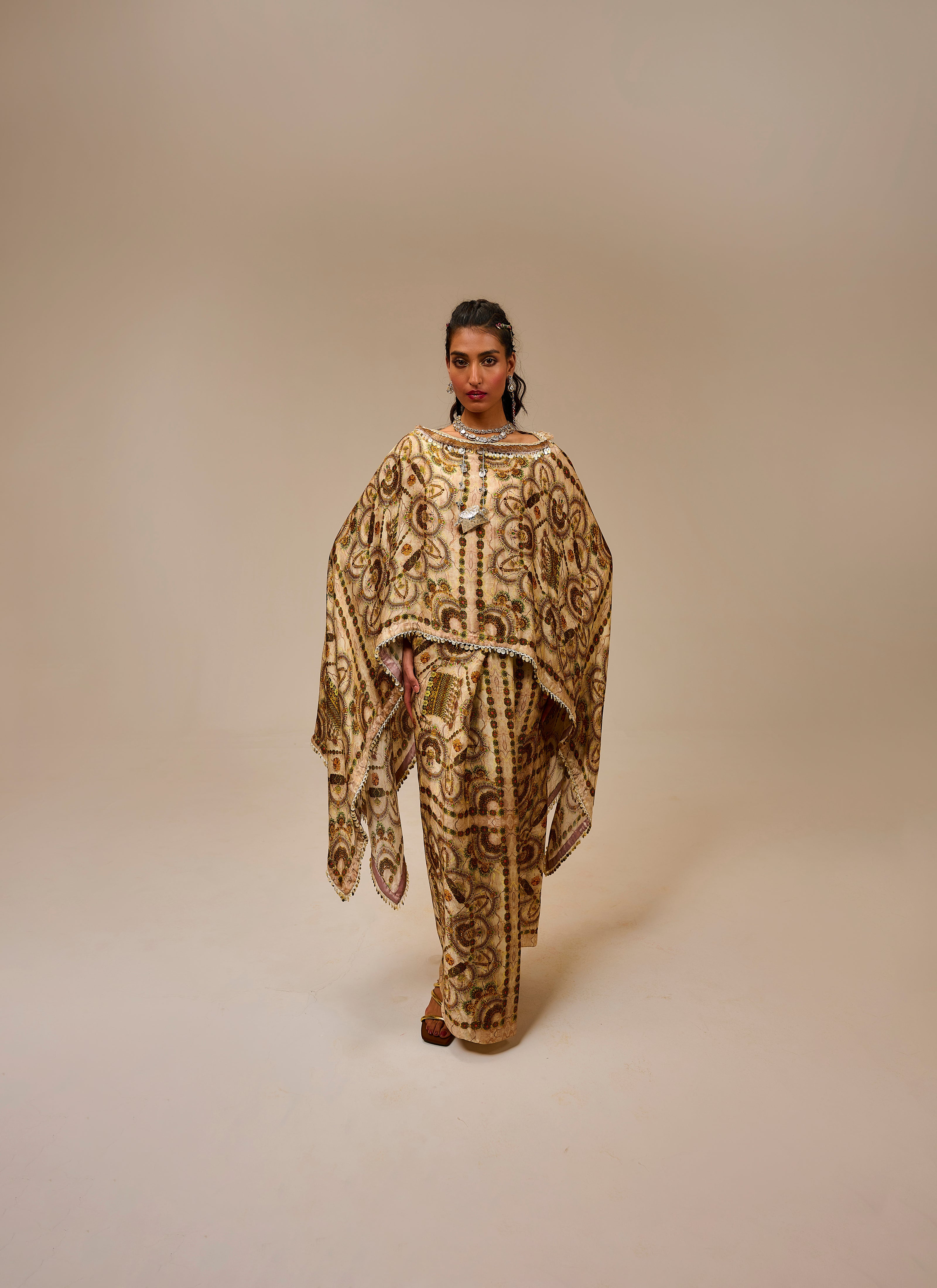 Gehna Cape & Skirt Set