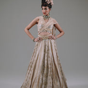 Sunheri Lehenga set video